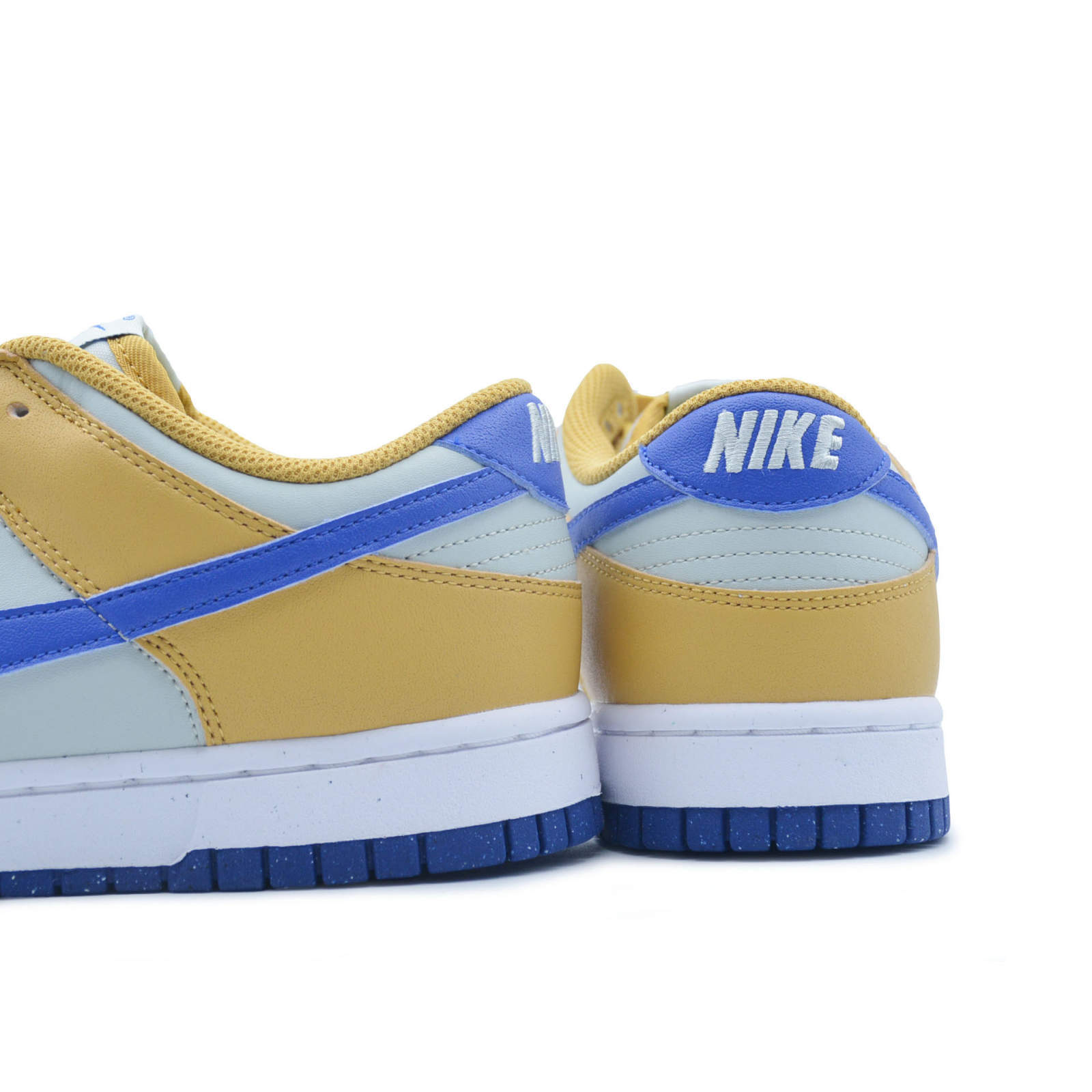 nike wmns dunk low next nature "wheat gold"