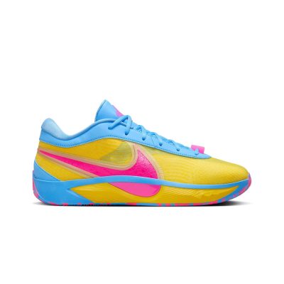 freak 6 "candy funhouse"