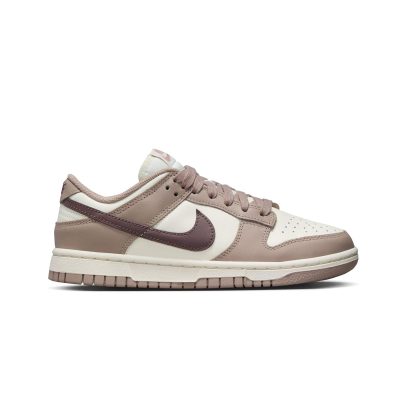 wmns dunk low "diffused taupe"