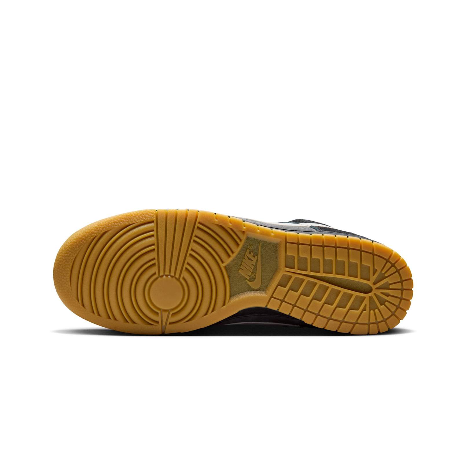 dunk low se "black gum"