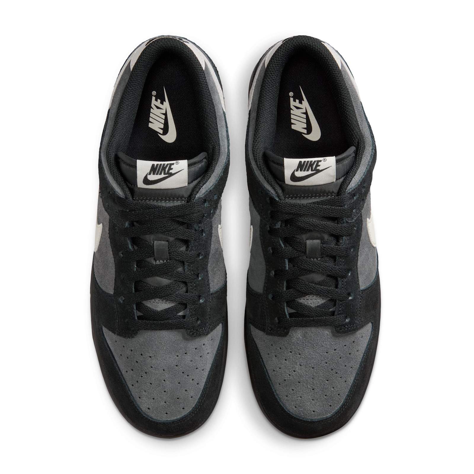 dunk low se "black gum"